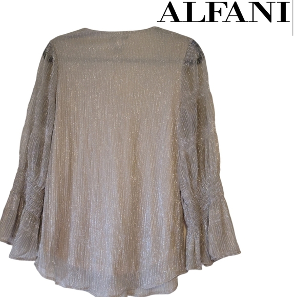 ALFANI party top shiny gold metallic 3/4 bell sleeve Blouse Shirt Size Small - Picture 3 of 7